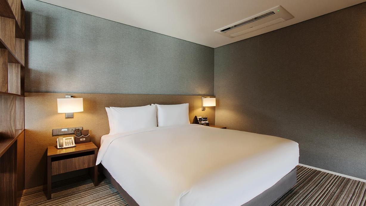 Island Hotel Пусан Екстериор снимка