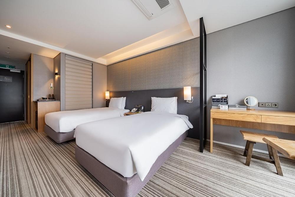 Island Hotel Пусан Екстериор снимка
